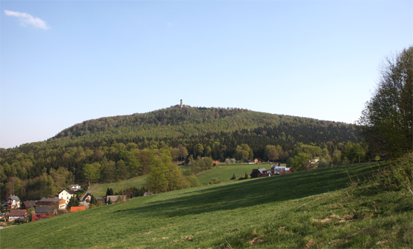 der Hochwald: weit weg