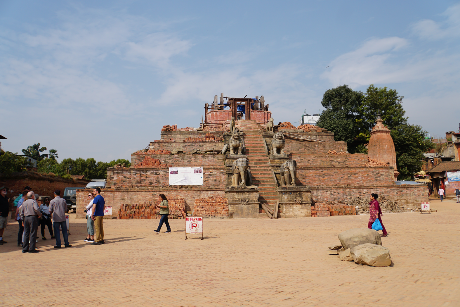 in Bhaktapur - zerstört durch das schwere Erdbeben