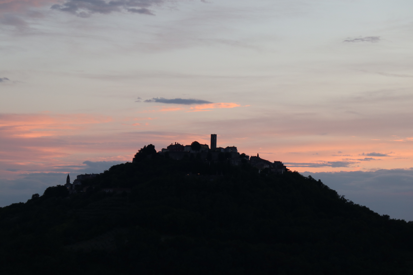 Motovun im Sonnenuntergang