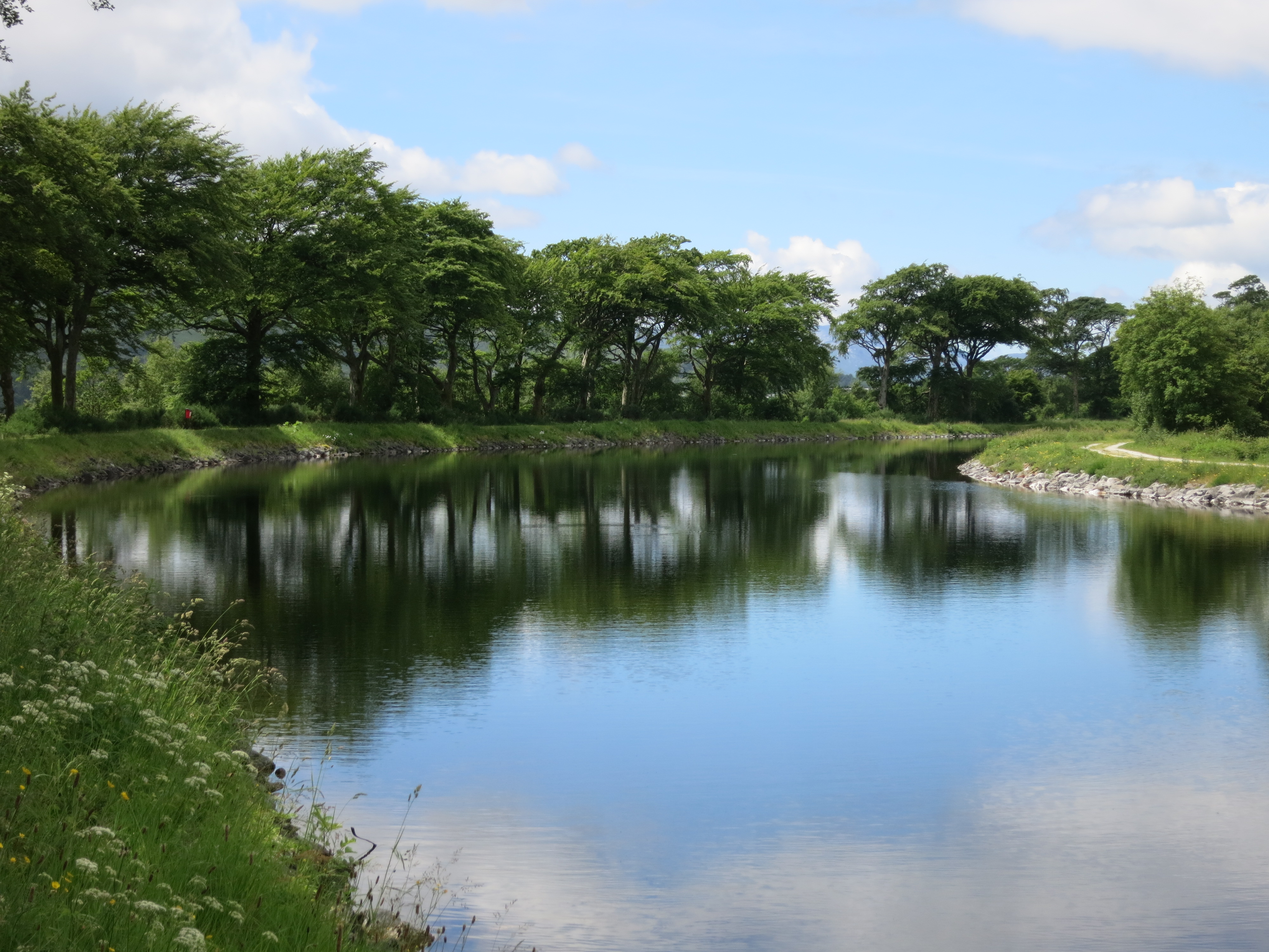 Wandern am Kanal vor Fort William