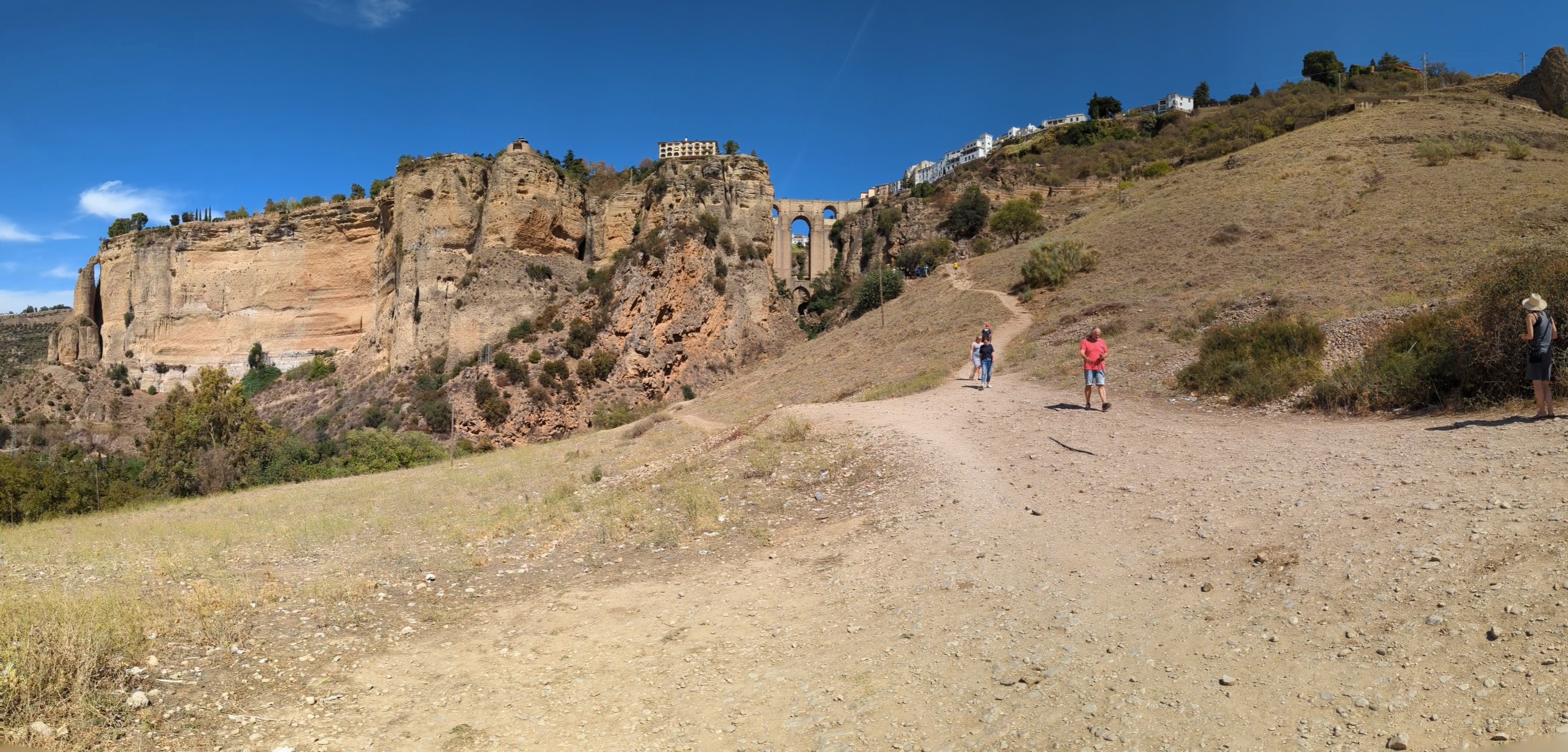 PXL_20230908_140024923.PANO