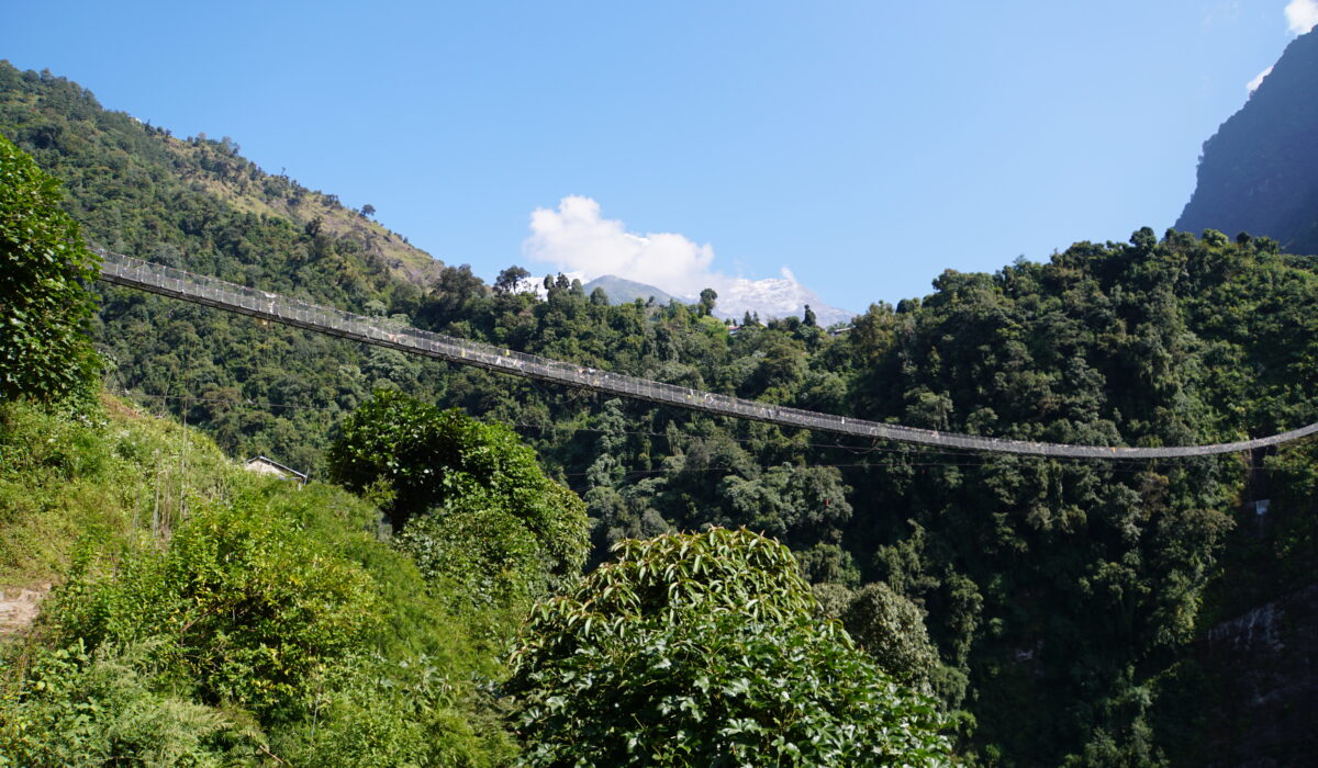 die Hängebrücke vor Jhinu - nach Landruck