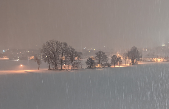 es schneit