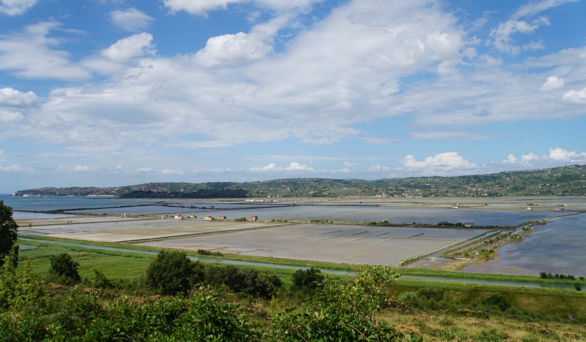 Salinen an der Grenze nach Serbien