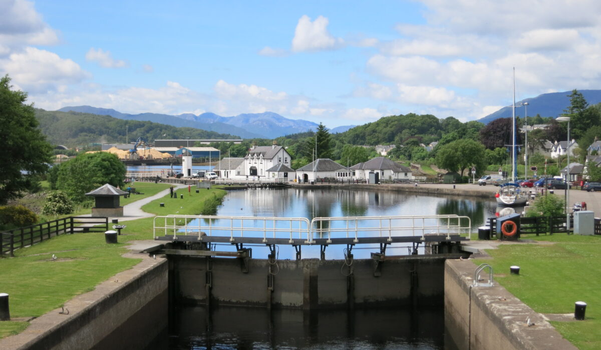 schöne alte Schleußen am kaledonischen Kanal