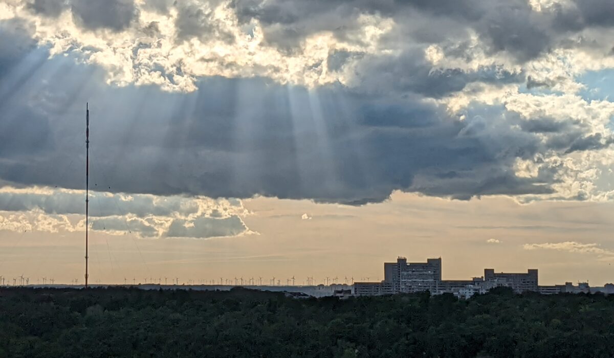 2022